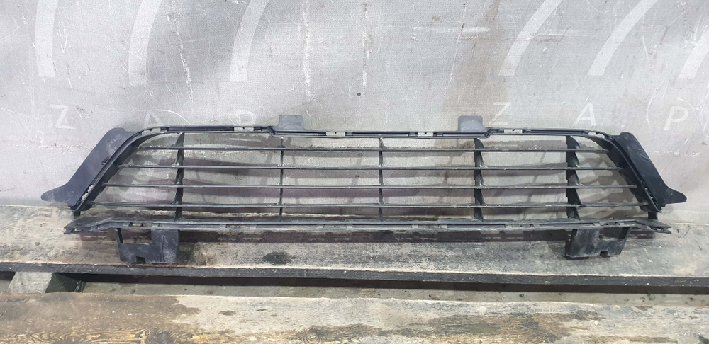 Решетка бампера целая Toyota Fortuner 2 15-21 Б/У Оригинал 531120k190