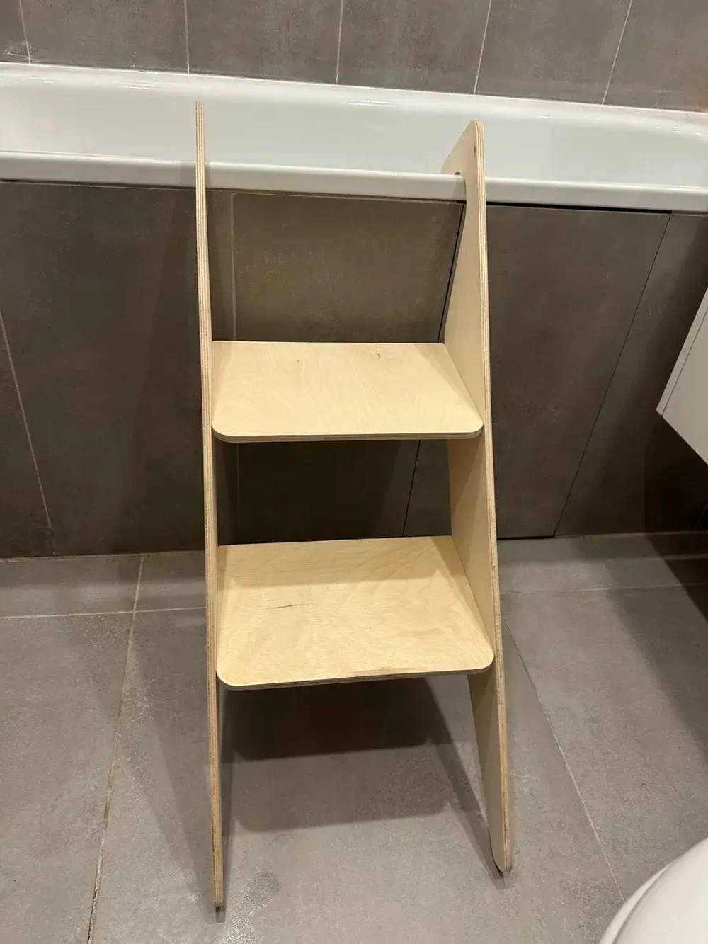 Лестница для собак средних и крупных пород в ванную