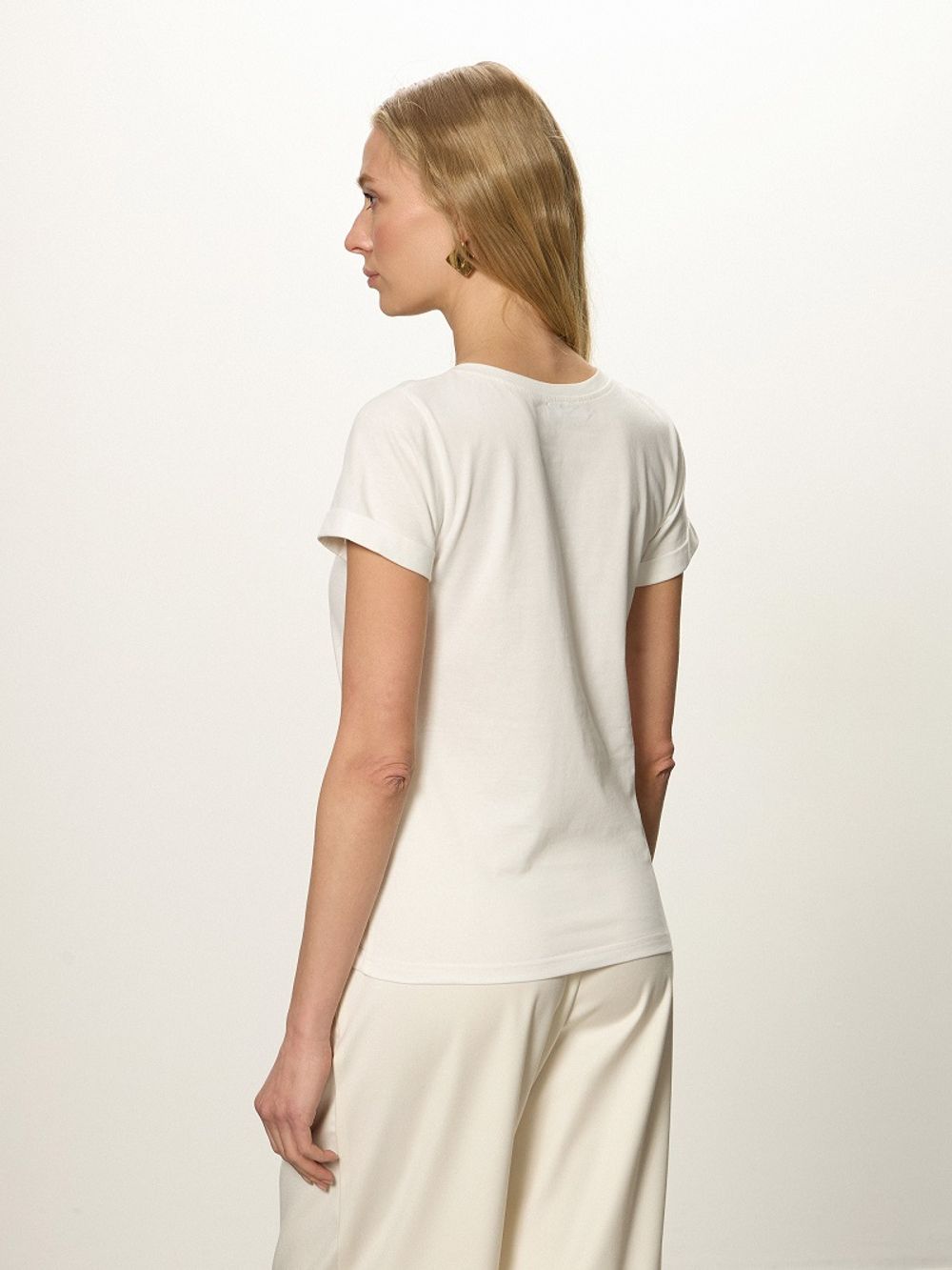 Футболка прямая белая ( Размер S)