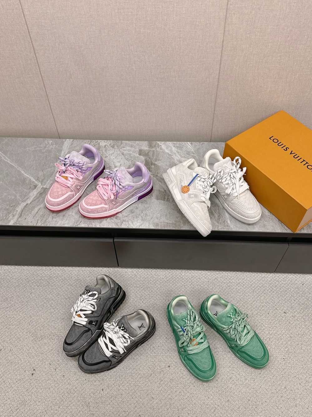 Louis Vuitton Trainer (4 colors)