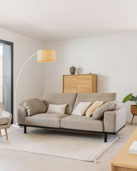 Диван 3-х местный Noa с подушками бежевый с темными ножками