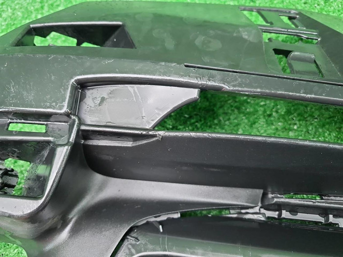 Кронштейн бампера RH Porsche 911 GT3 992 (21-нв)