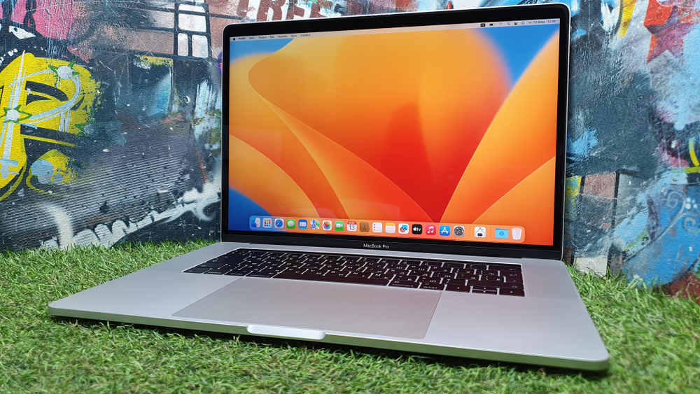 MacBook Pro Retina 15" 2017 (A1707) i7/16Gb
