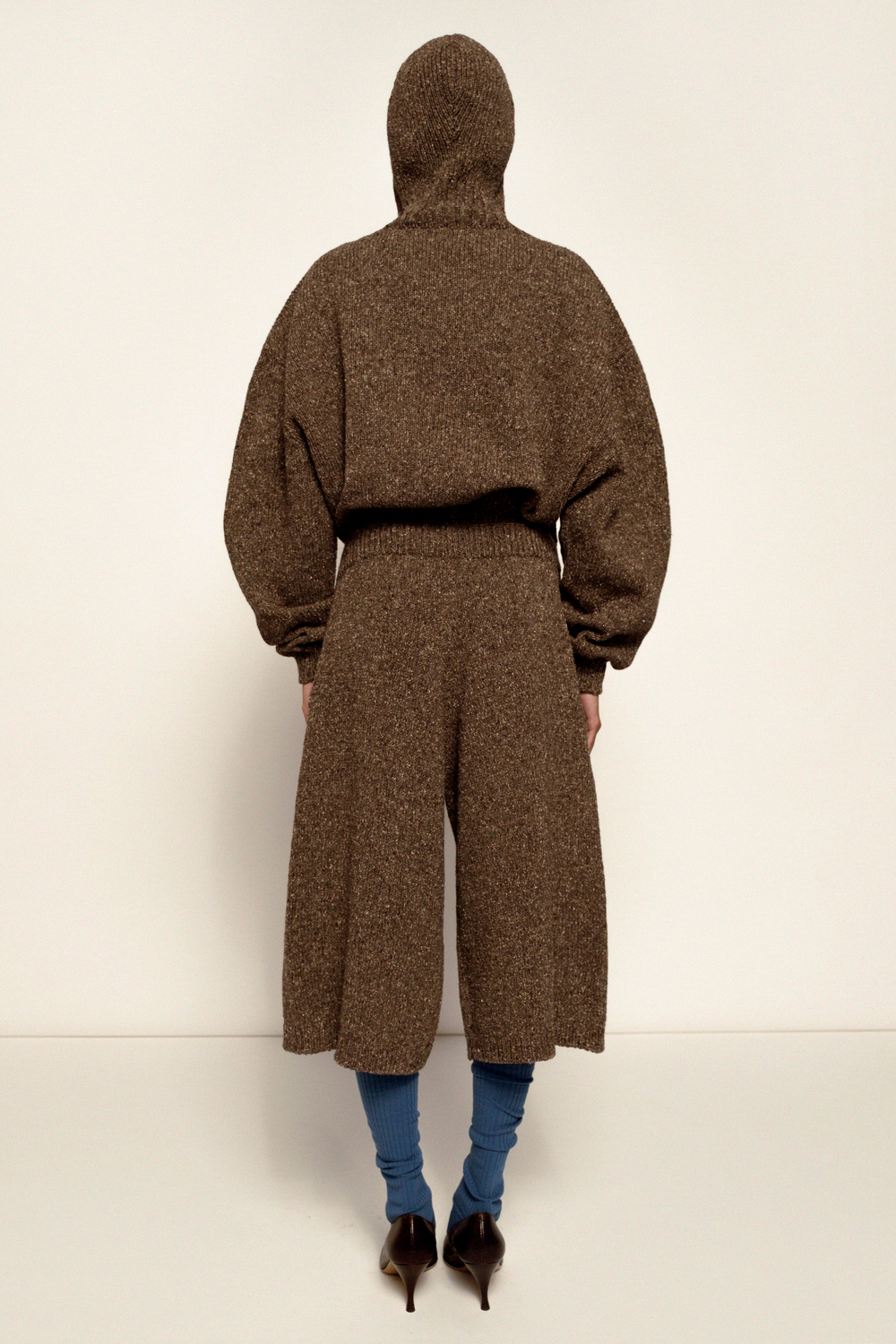 Джемпер с капюшоном 26.NP.4.CLO.04.13, коричневый