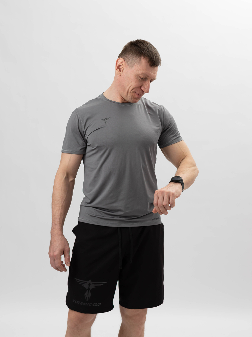 Футболка спортивная TOTEMIC CLO серая