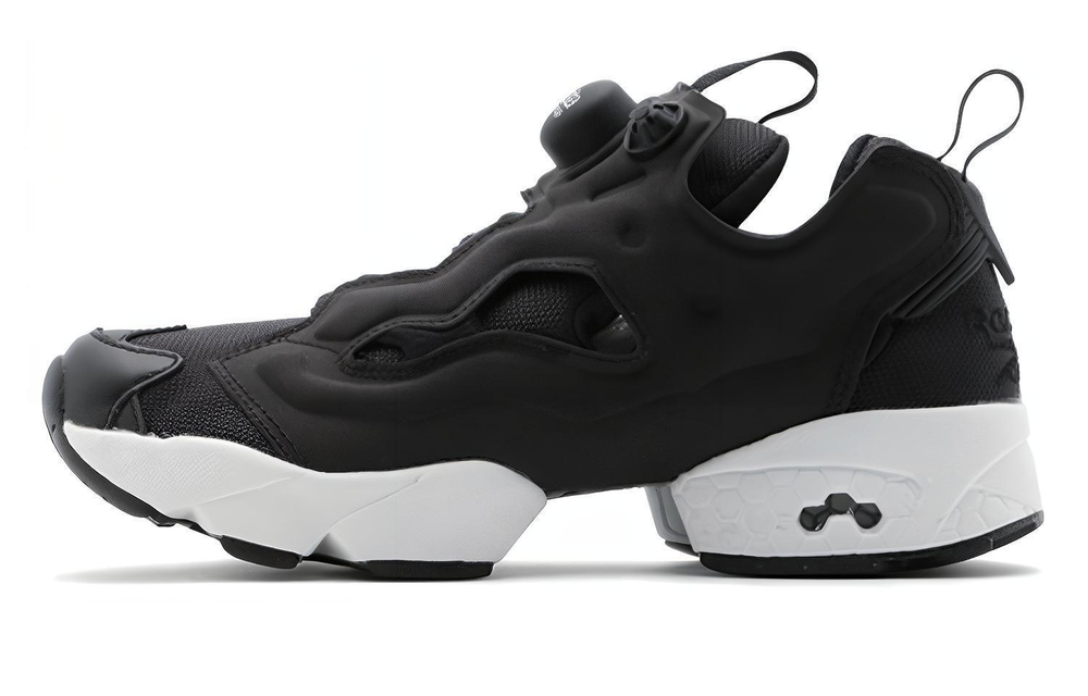 Reebok Instapump Fury comfortable and versatile low-cut life casual shoes for men and women in the same style black and white