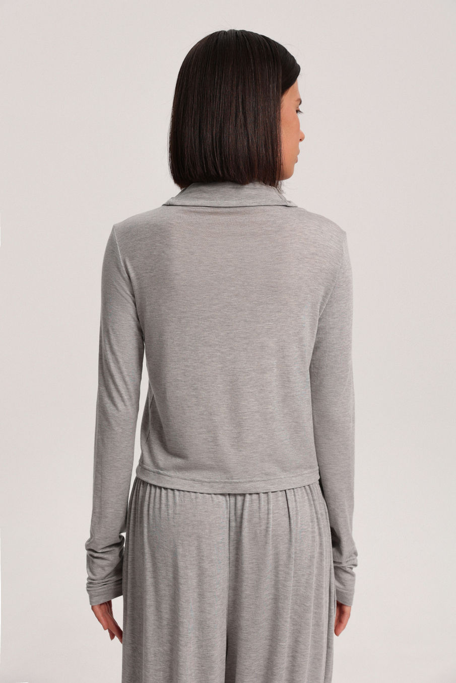 Кардиган из тонкого трикотажа