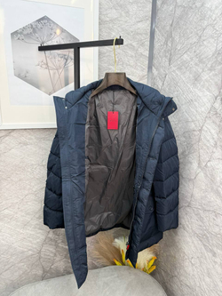 Пуховик Kiton