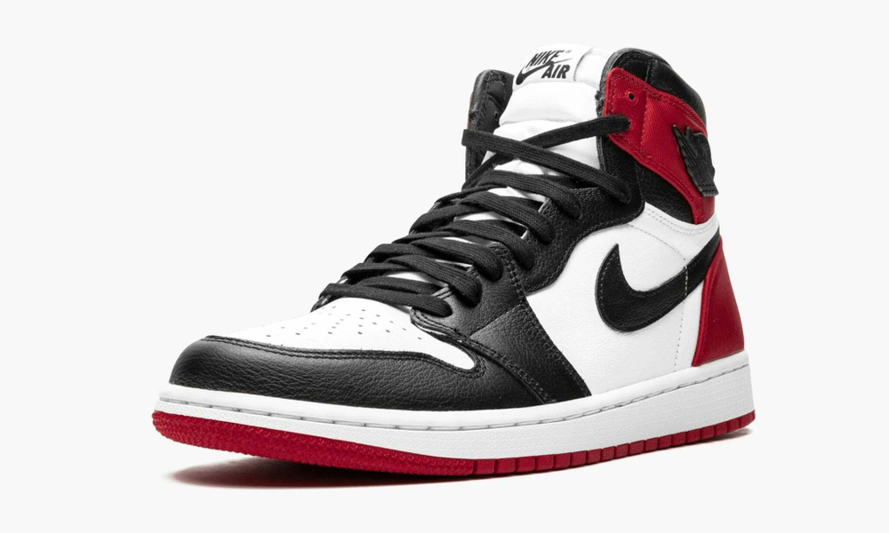 Air Jordan 1 High OG WMNS "Satin Black Toe"