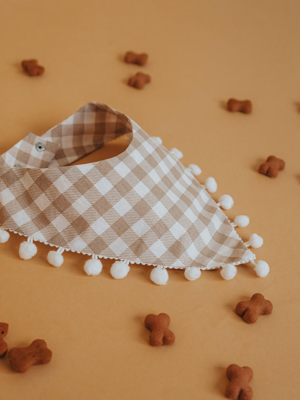 Бандана бежевая в клеточку