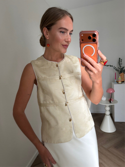 Жилет Asiana молочный