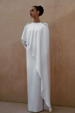 Платье макси из сатина объемное с вышивкой на плечах