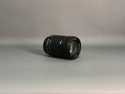 Canon EF-S 18-135 mm f/3.5-5.6 IS