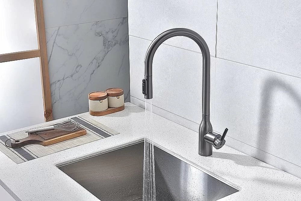 Смеситель для кухни Paulmark Universal Un213880-GM вороненая сталь