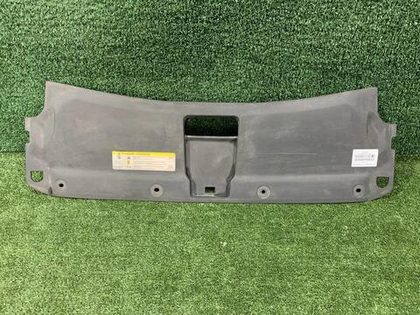 Кожух замка капота Audi Q3 1 8U (2011-2014)