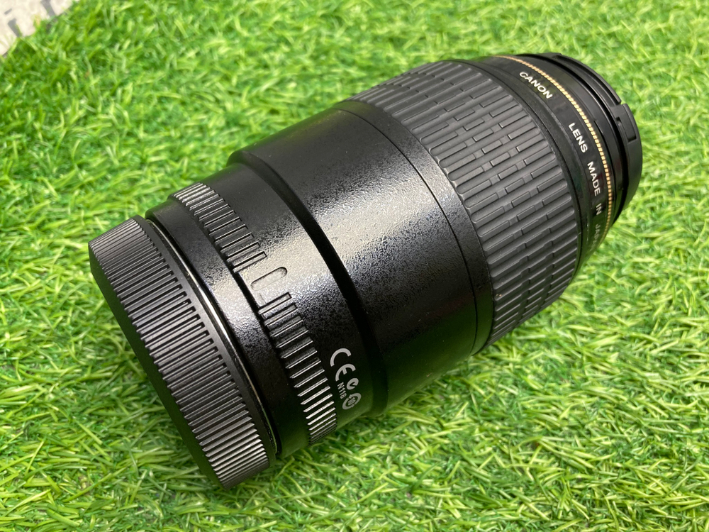 Canon EF 100mm 2.8 Macro USM