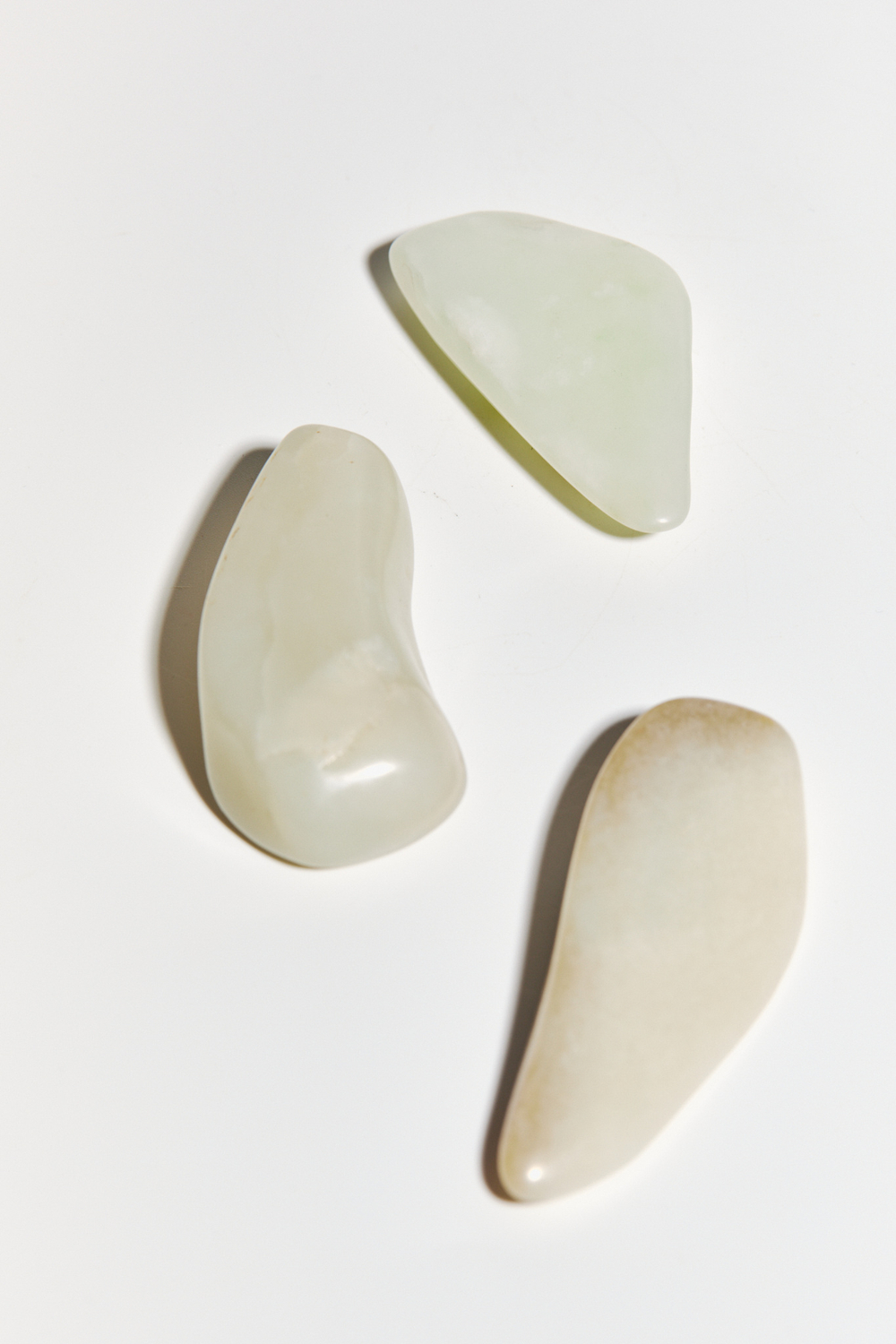 Нефрит галька