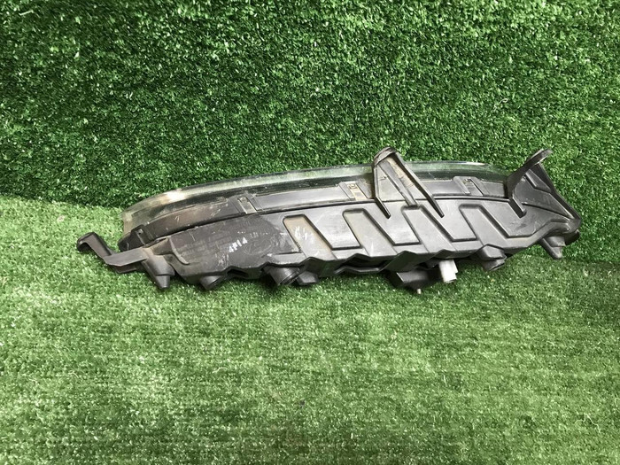 ПТФ правая Hyundai Genesis 2 DH (2013-2016)