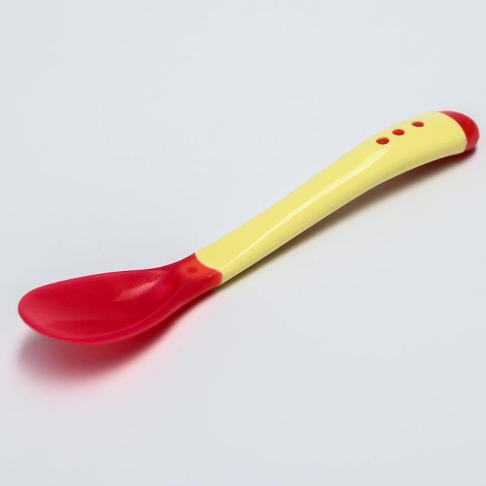 Набор для кормления, 3 предмета: миска 350 мл на присоске, крышка, ложка, цвет жёлтый 1917377