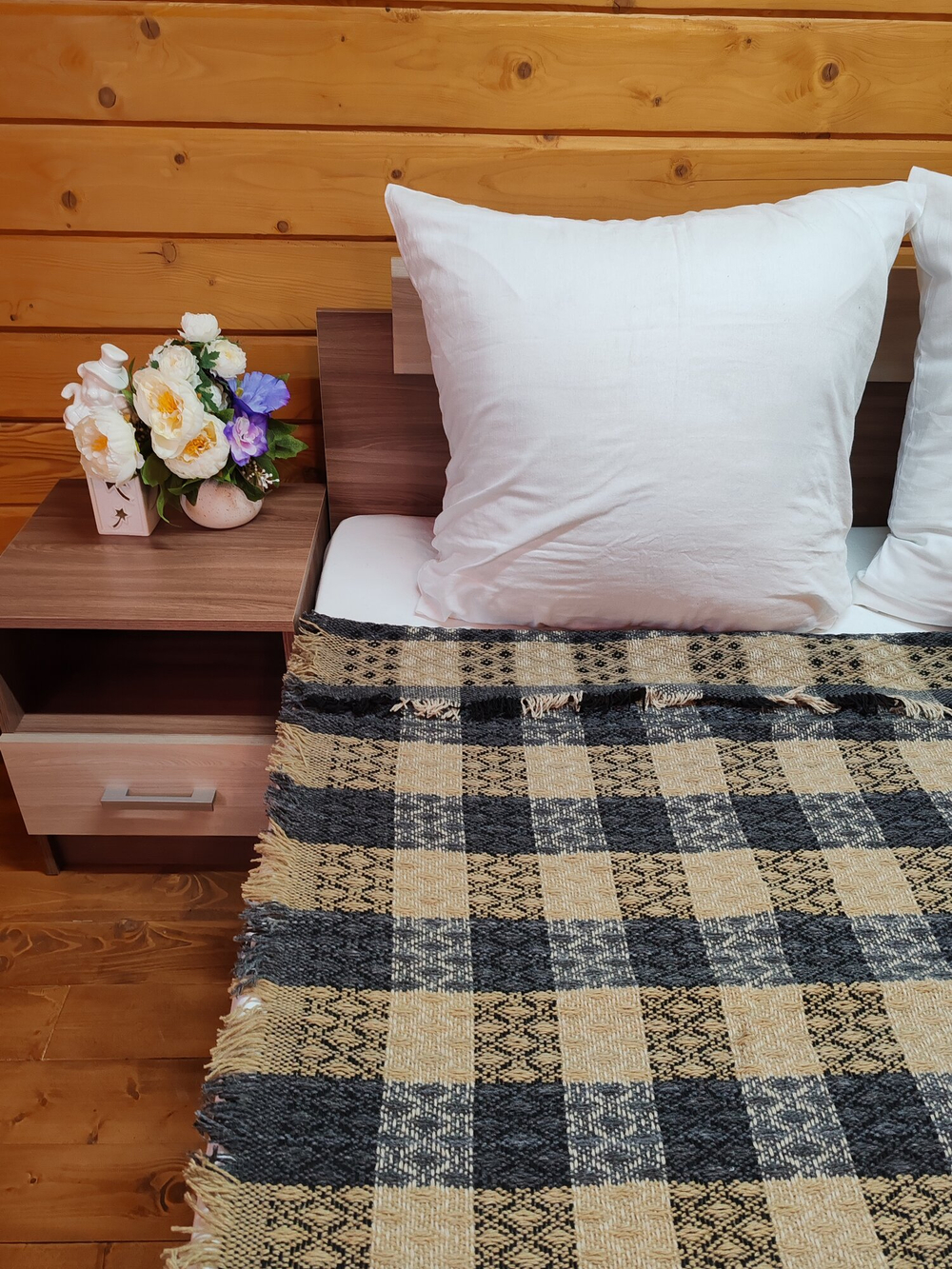 Плед для кровати и дивана в клетку 150 х 210 см, коричневый