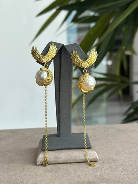 Серьги Louis Vuitton