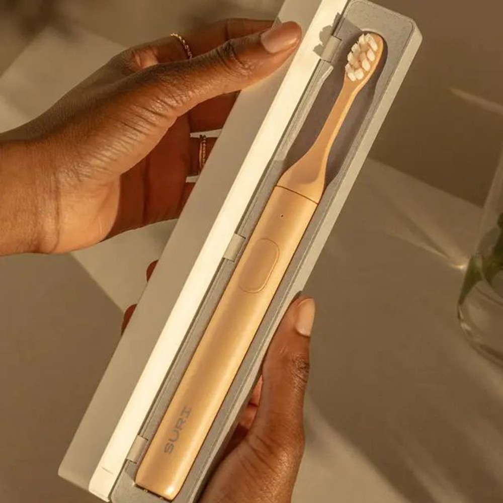 SURI Электрическая зубная щетка Electric Toothbrush with UV Light Cleaning and Charging Case and Mirror Mount, Sunset Bloom