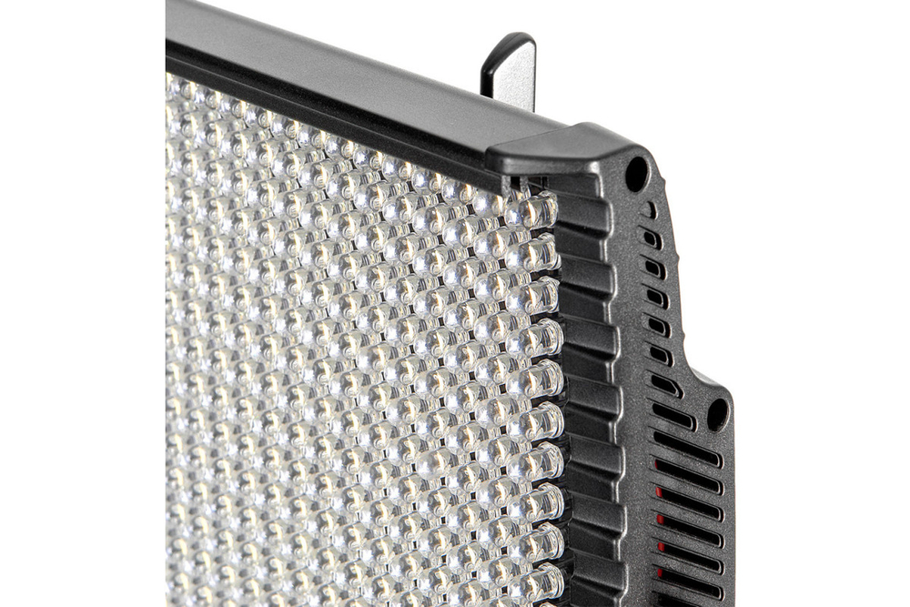 Осветитель светодиодный Falcon Eyes FlatLight 600 LED Bi-color