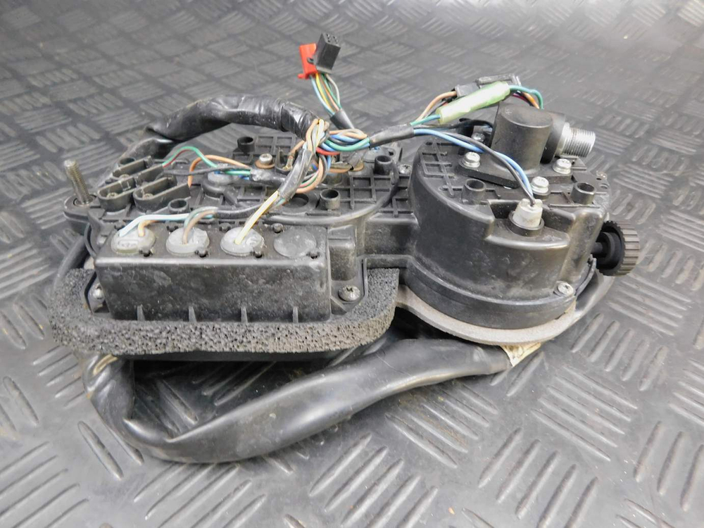 Приборная панель Yamaha TDM850 RN03J 2001