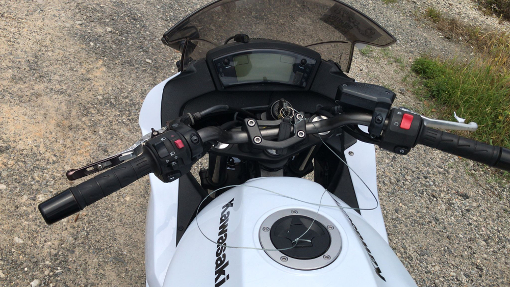 Kawasaki ER-6F 038400