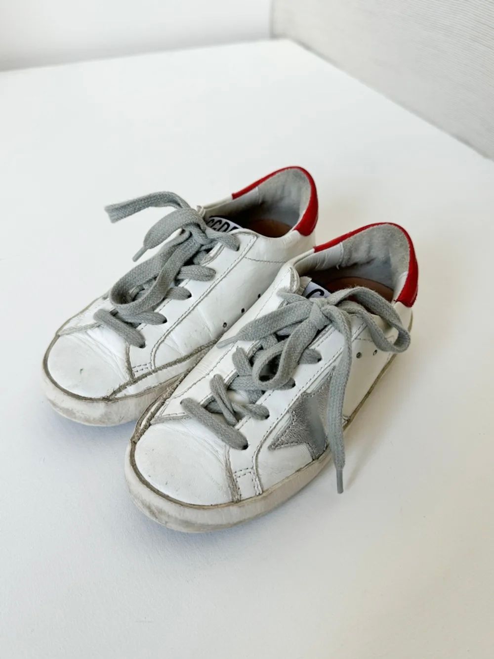 Кожаные кроссовки Golden Goose, 28