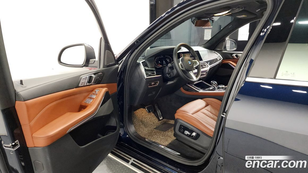 BMW X7 (G07) xDrive 40i M Sports 6-и местный (06.2022)
