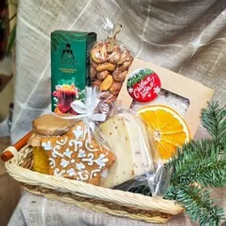 Новогодняя корзина «Кекс и Глинтвейн»