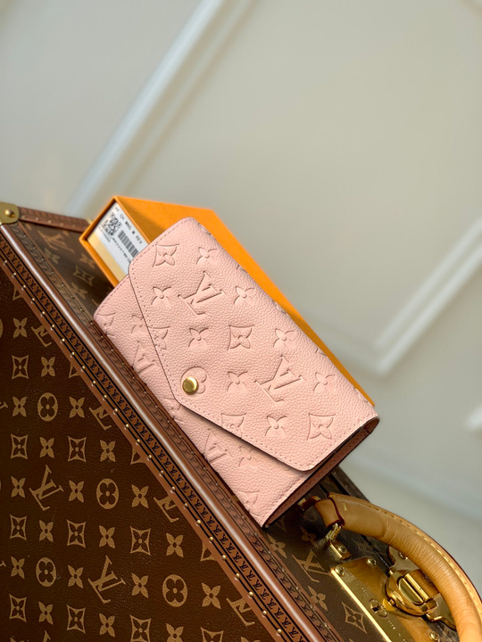 Louis Vuitton Sarah Wallet