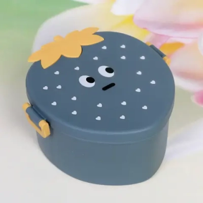 Ланч-бокс пластиковый «Клубника» (3 отделения, ложка,вилка) 17*15см, синяя пыль