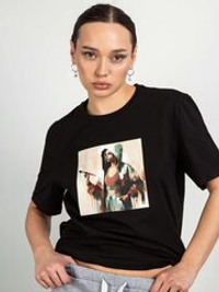 Футболка женская с принтом черная