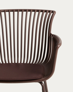 Уличный стул Surpika из пластика и коричневой стали