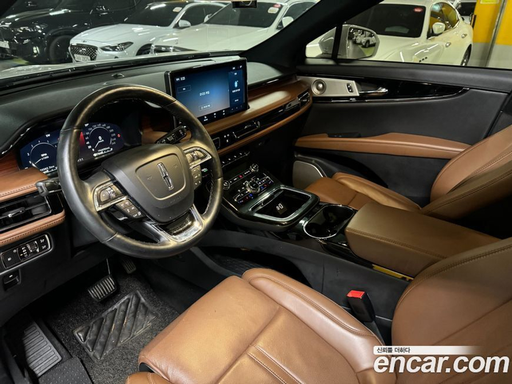 Lincoln Nautilus 2.7 202A AWD (05.2022)