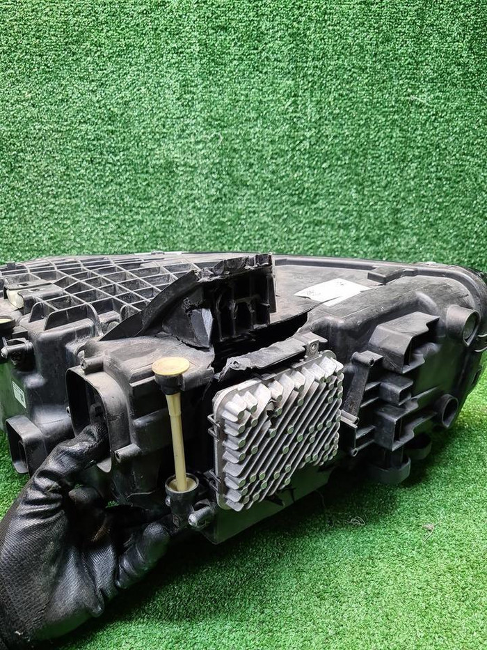 Фара левая BMW 7er G70 (2022-н.в.) LED