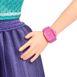 Кукла Barbie Fashionistas № 232 с рыжими волосами, в спортивном трикотажном топе с буквой «B» и плиссированной фиолетовой юбке с часами и кроссовками/ артикул FBR37 HYT90 / GTIN 194735255603
