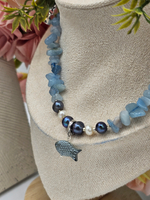 Колье ручной работы из речного жемчуга и аквамарина "Рыбка"