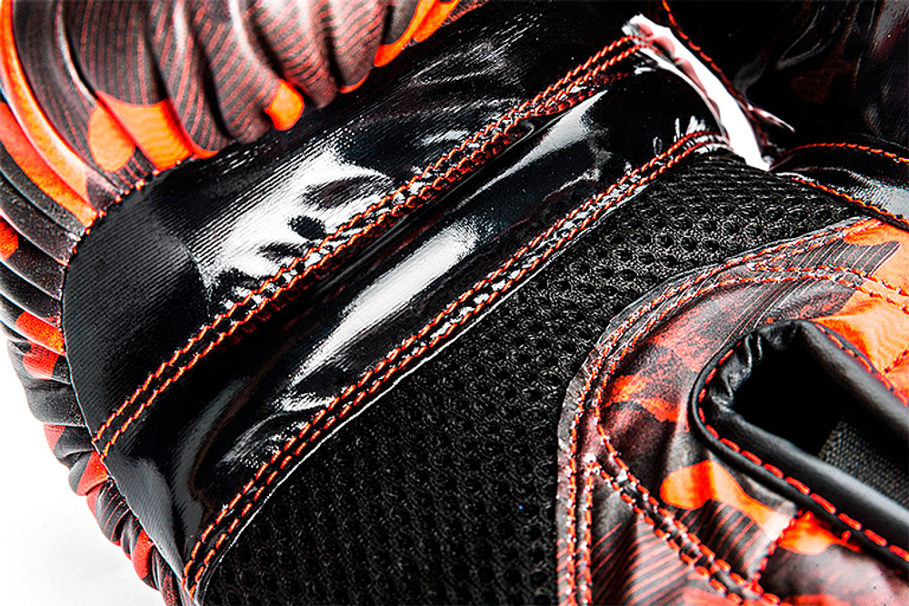 UFC PRO Перчатки для бокса CAMO INFRARED - S/M