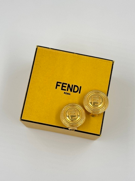 Клипсы с лого Fendi
