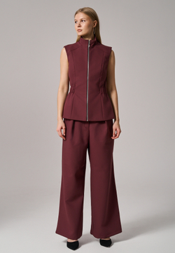 Жилет на молнии бордовый