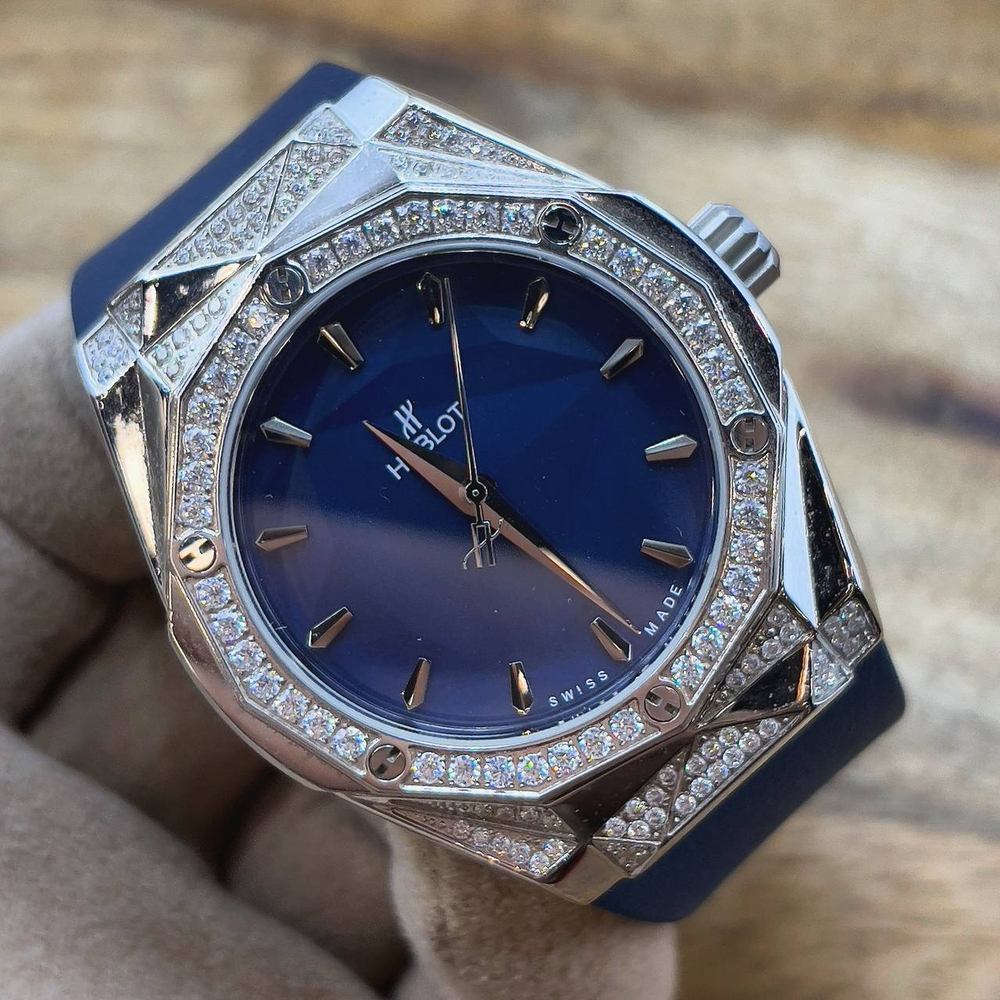 Часы Hublot