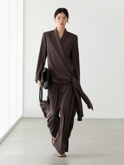 Massimo Dutti Широкие плиссированные брюки с боковыми разрезами, шоколадный