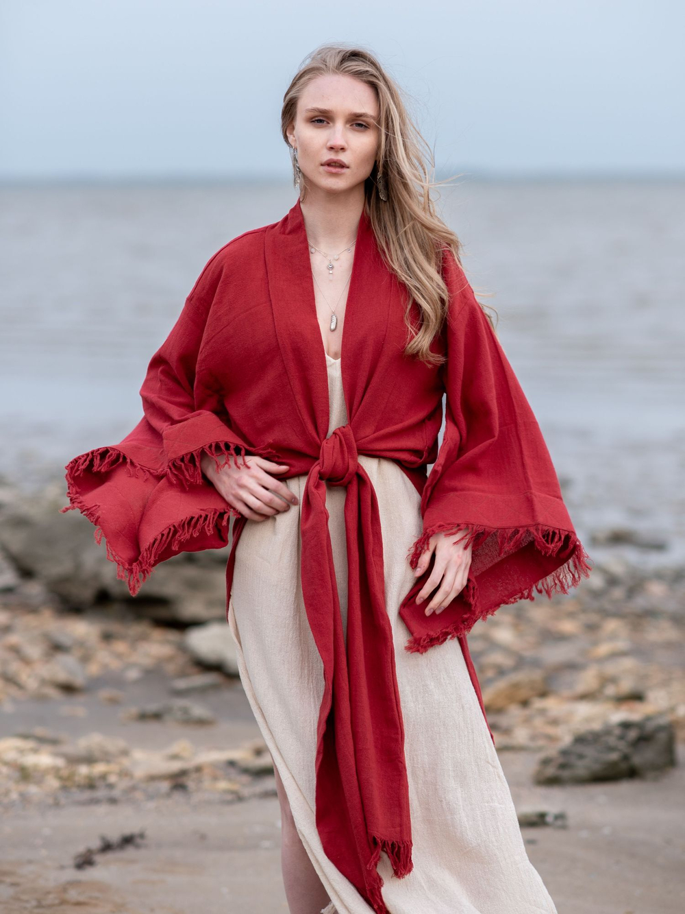 Кимоно с разрезами (красный)