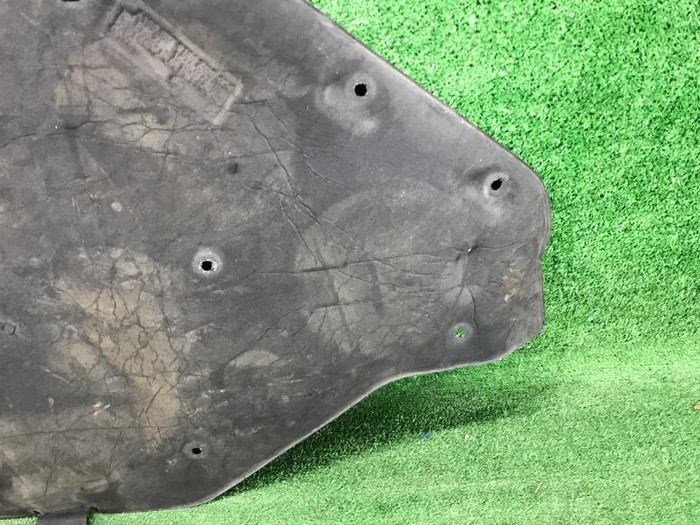 Шумоизоляция капота Mercedes GLE W166 (2015-2018)