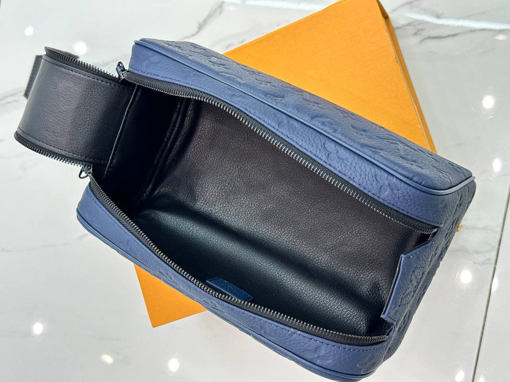 Несессер Louis Vuitton