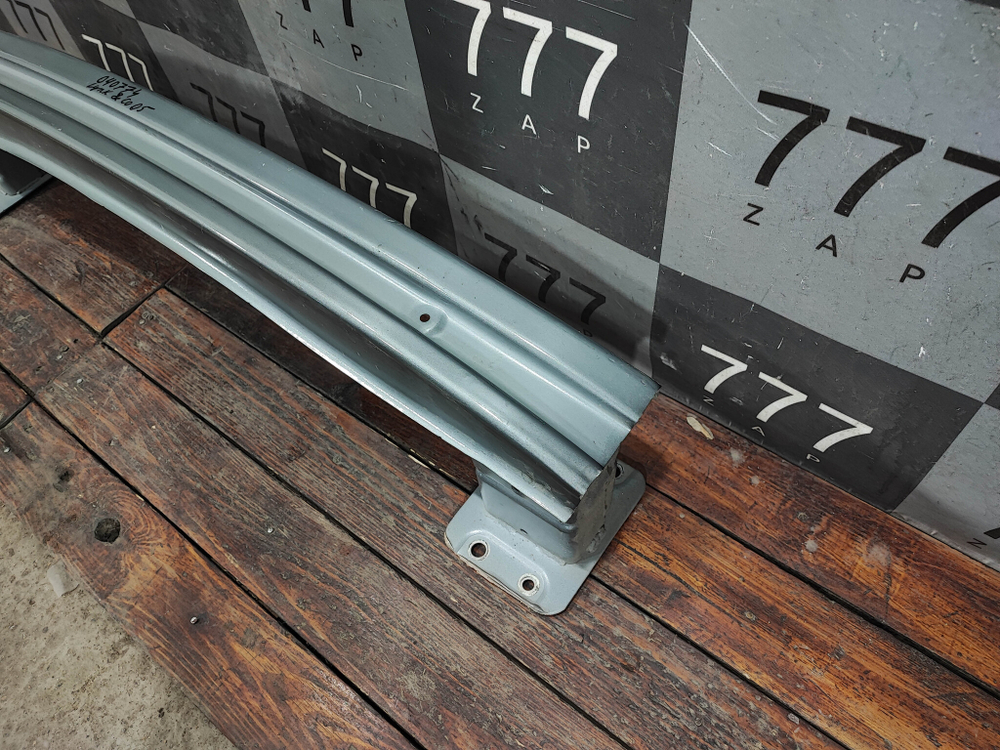 Усилитель заднего бампера Lynk & Co 05 20-нв Б/У Оригинал