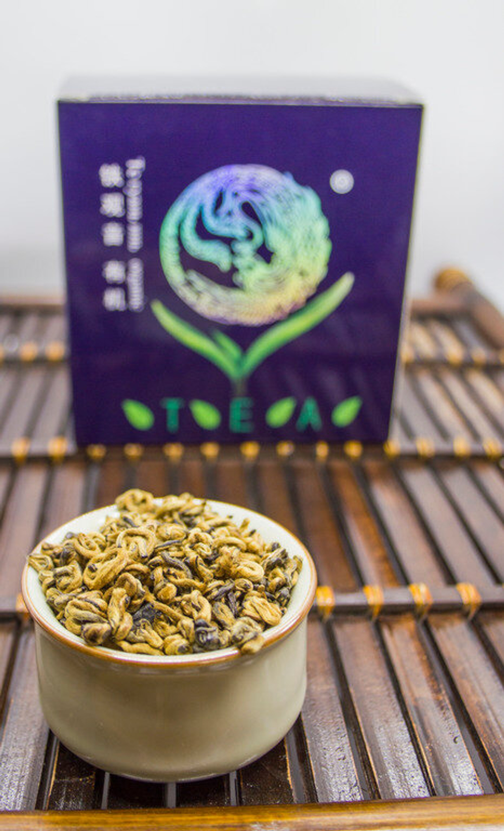 Чай Цзинь Ло, органический, листовой, для заварочного чайника, мед, пряности 100г в баночке